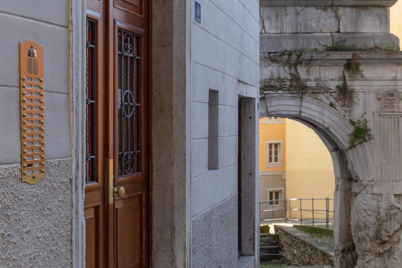 Casa Vacanze Penelope In Centro Storico Triest Zewnętrze zdjęcie