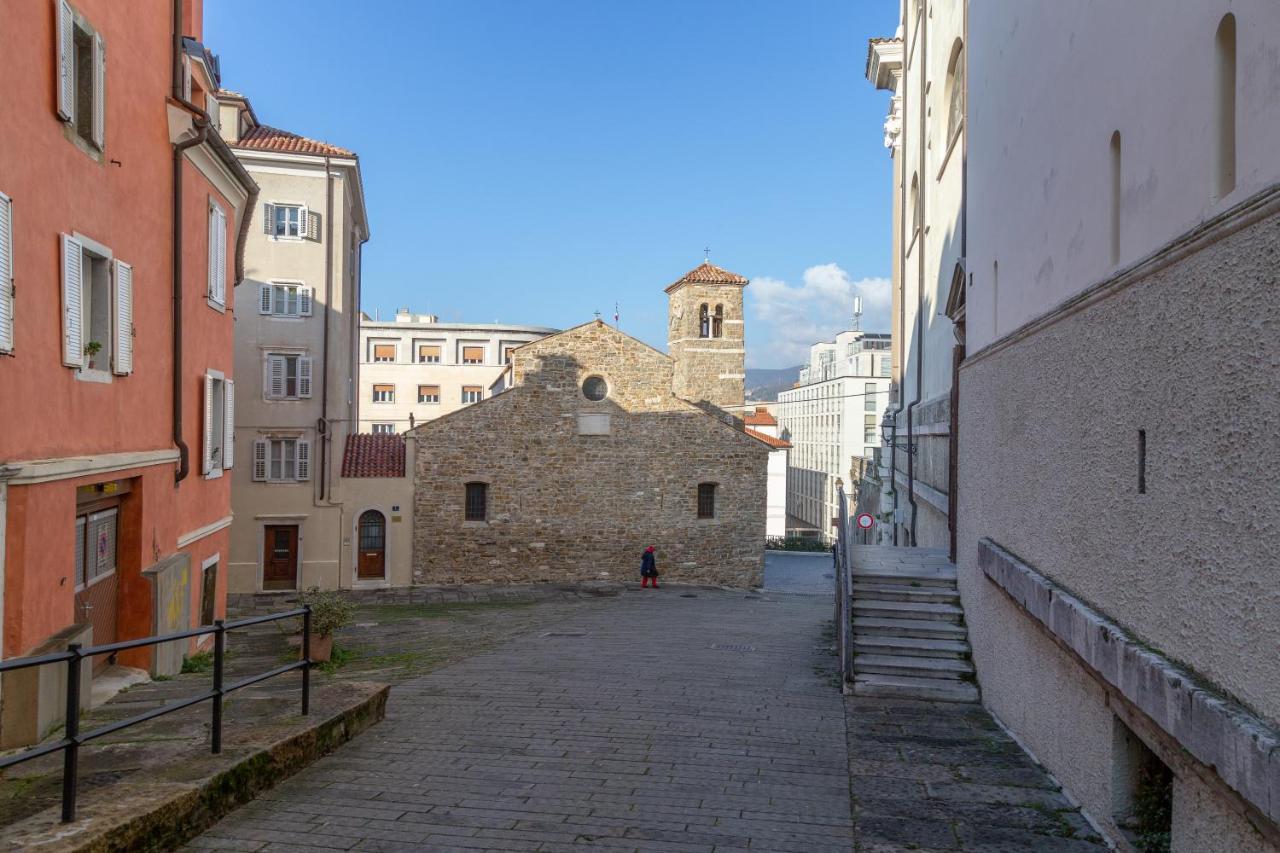 Casa Vacanze Penelope In Centro Storico Triest Zewnętrze zdjęcie