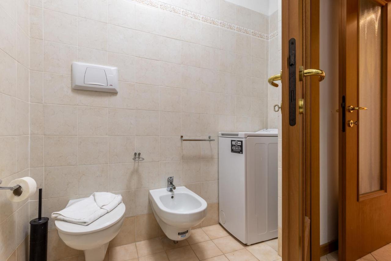 Casa Vacanze Penelope In Centro Storico Triest Zewnętrze zdjęcie