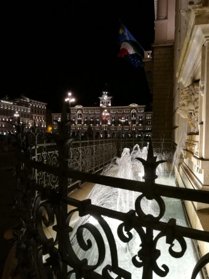 Casa Vacanze Penelope In Centro Storico Triest Zewnętrze zdjęcie
